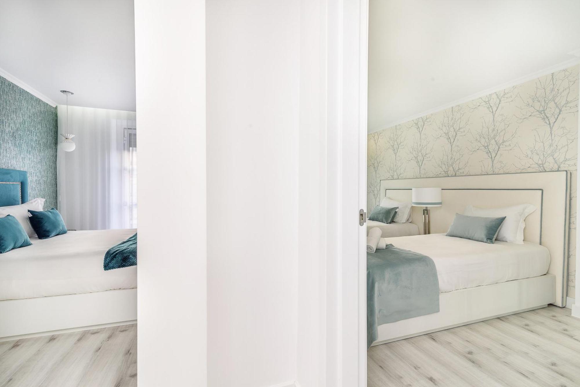Whome City Chic Escape: Your Stylish Haven In Downtown Лісабон Екстер'єр фото
