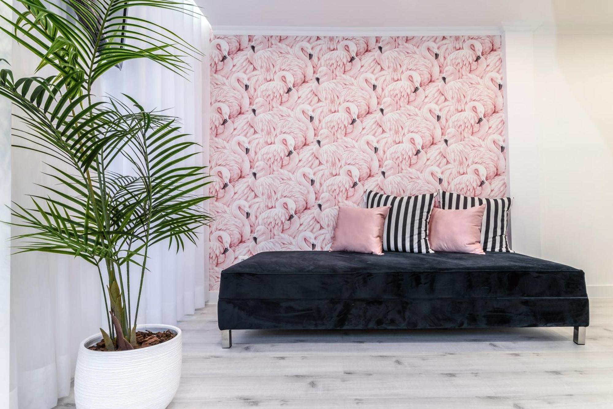 Whome City Chic Escape: Your Stylish Haven In Downtown Лісабон Екстер'єр фото
